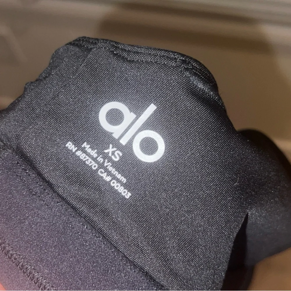 🆕ALO Yoga Airlift Advantage Racerback Sleek Black Sports Bra